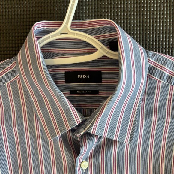 Hugo Boss Regular Fit Dress Shirt Blue Red Stripe (40/15¾ M) - Picture 1 of 5